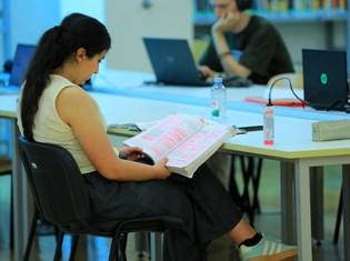 studenti_knjiznica24-100626.jpg